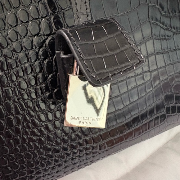 Small tote - Picture 2 of 5